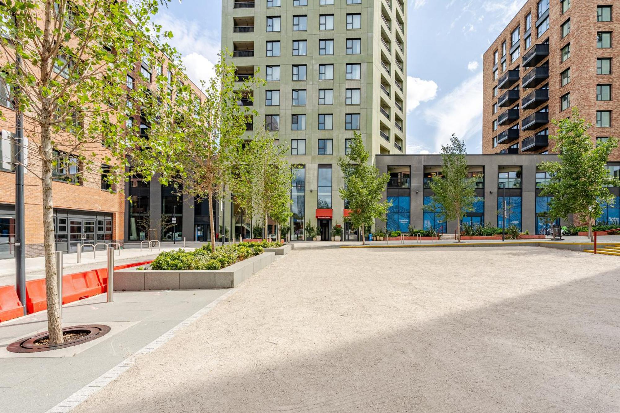 Elegant Penthouse In Stratford - Walk To Tube & Near Canary Wharf Appartamento Londra